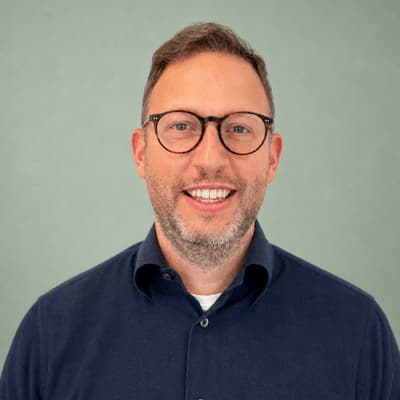 Profesjonelt bilde av Dr. Henrik Lind